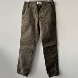 ARITZIA TNA Heroic Cargo Pant in Army Green